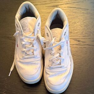 MenReebok White Sneakers